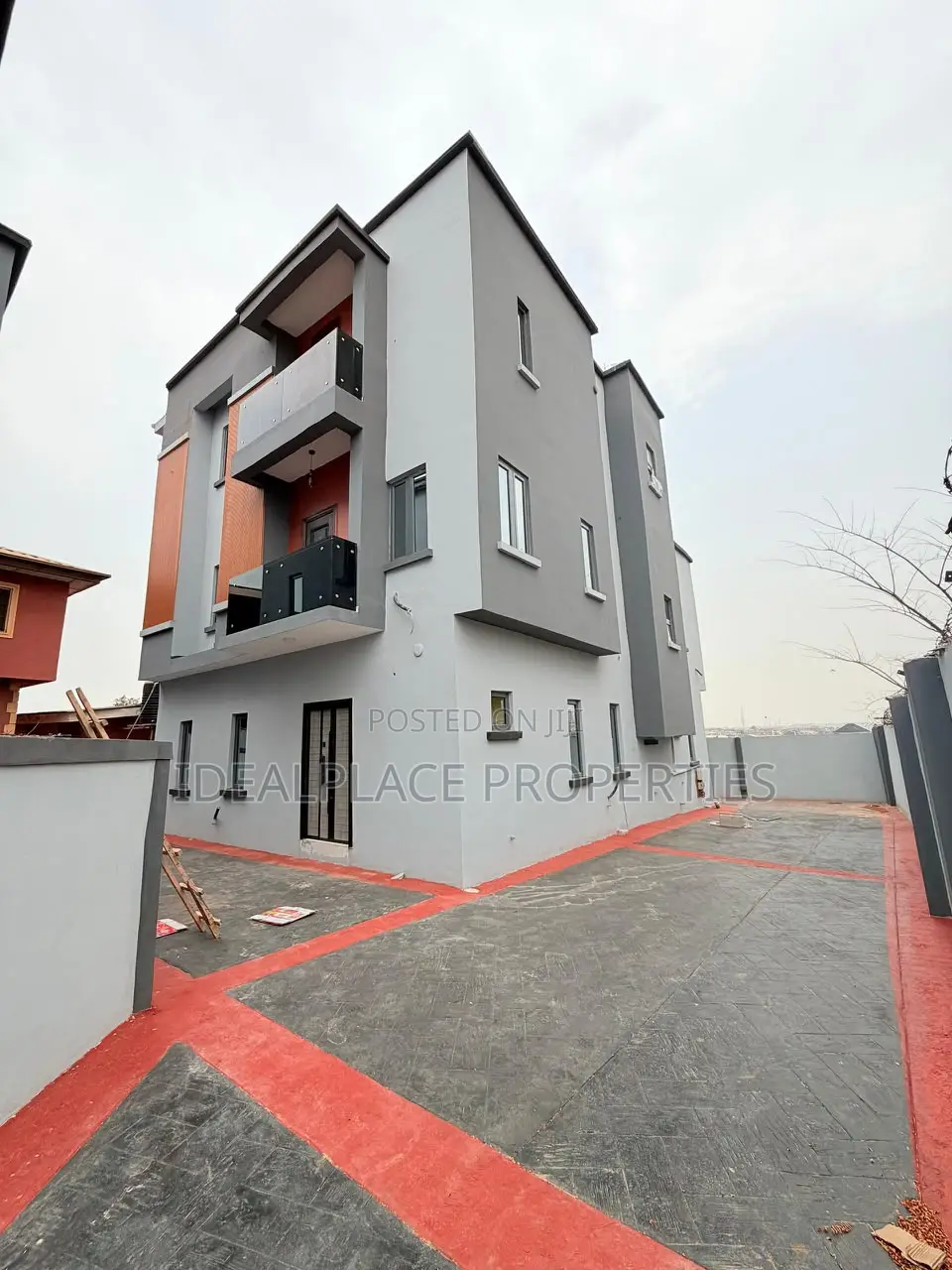 4bdrm Duplex in GRA Phase 1 for sale in GRA Phase 1
