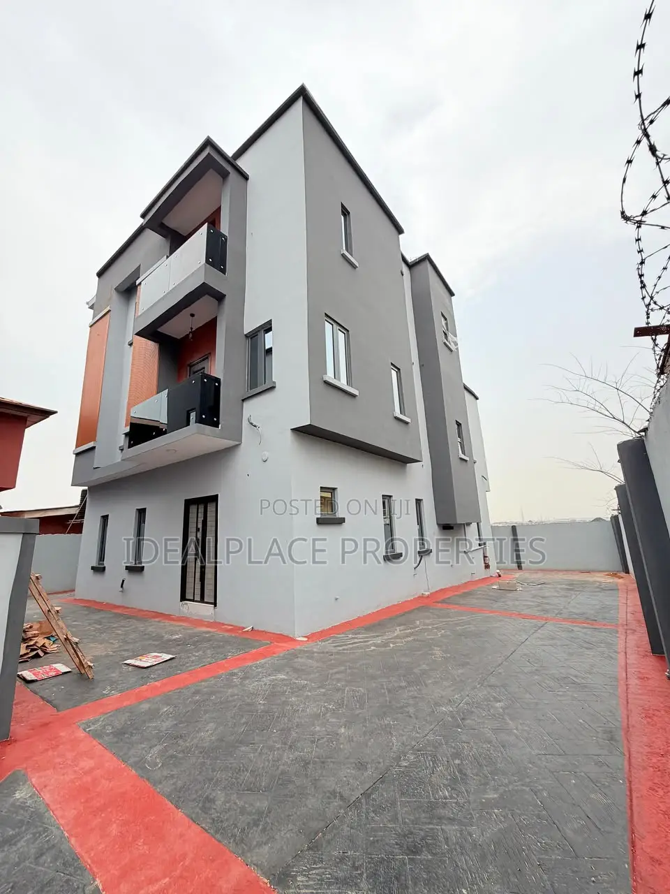 4bdrm Duplex in GRA Phase 1 for sale in GRA Phase 1