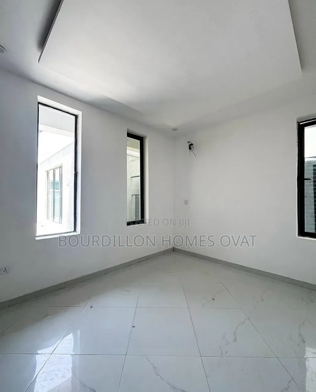 2bdrm Apartment in Lekki Conservation for sale in Lekki Expressway