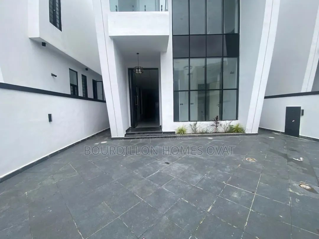 5bdrm Duplex in Orchid Lekki Lagos for sale in Lekki Expressway
