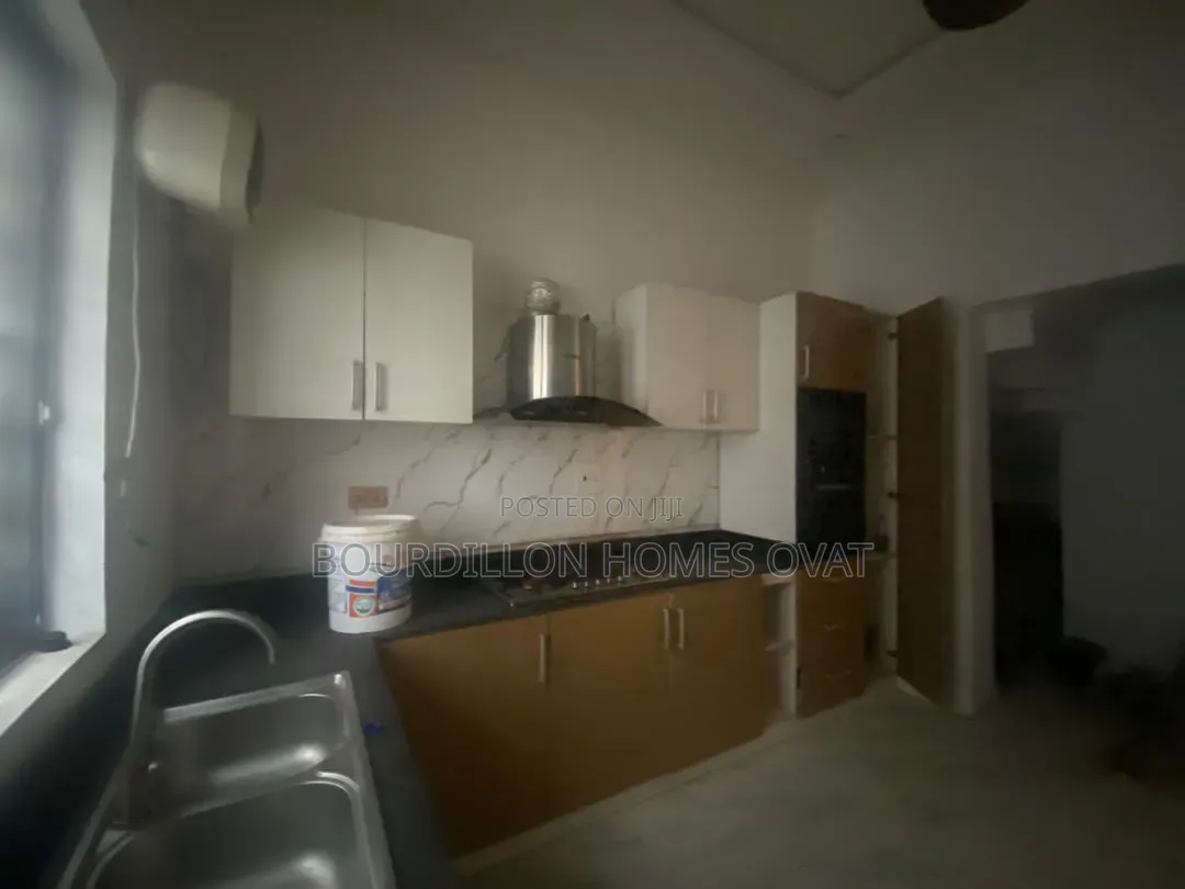 4bdrm Duplex in Orchid Lekki Lagos for rent in Lekki Expressway