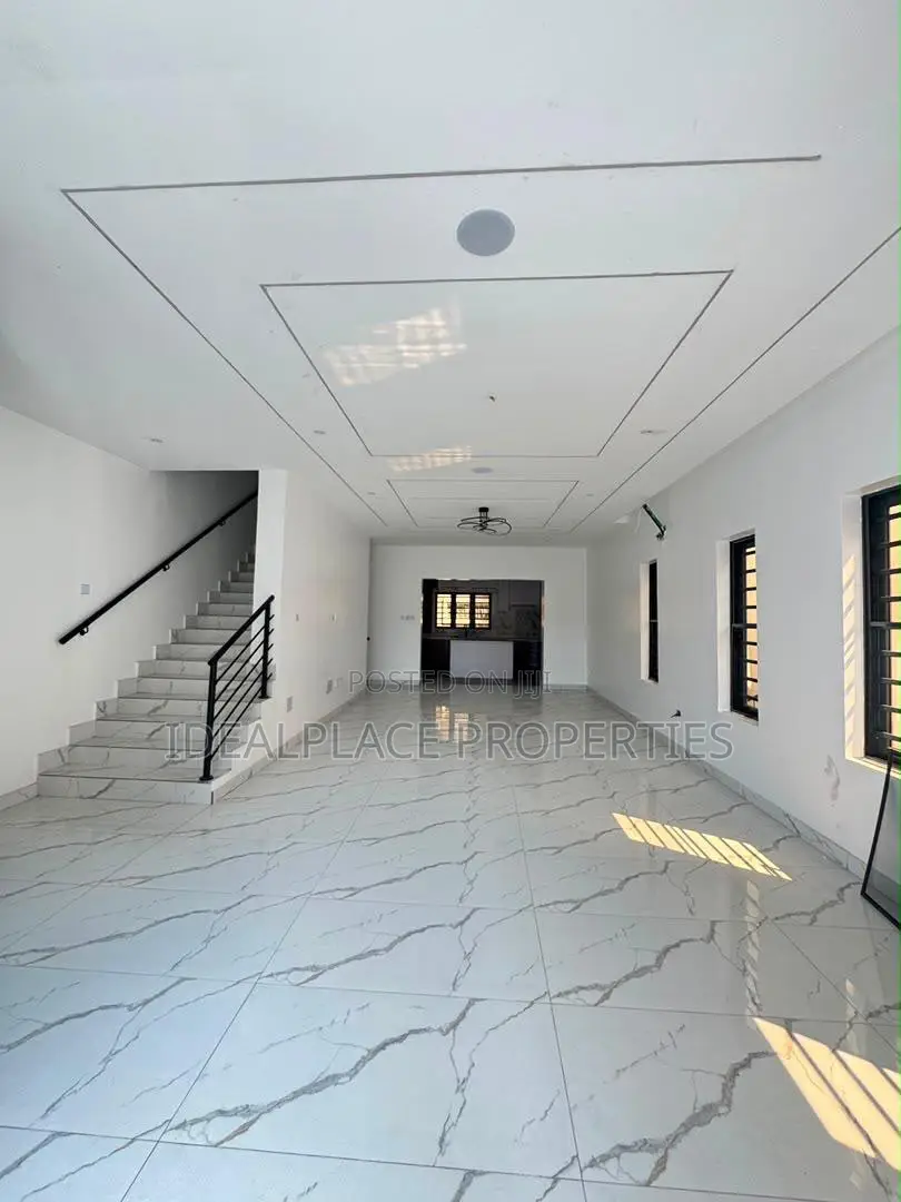 4bdrm Duplex in Ogudu GRA for sale in Ogudu GRA