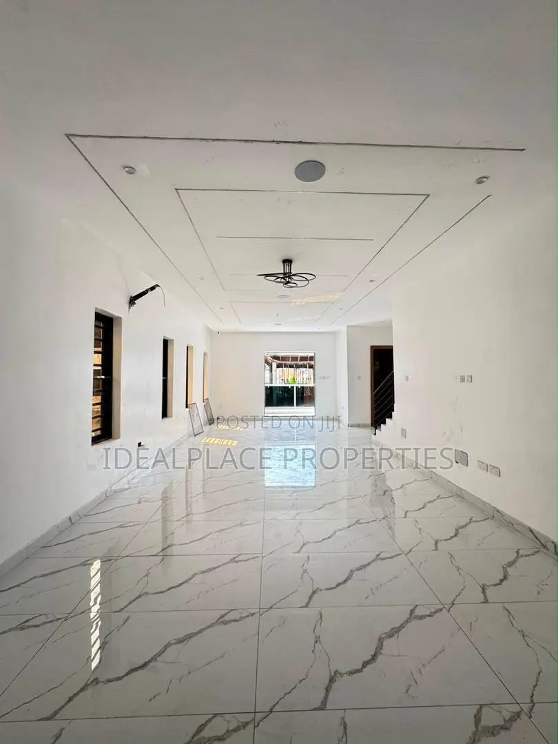 4bdrm Duplex in Ogudu GRA for sale in Ogudu GRA