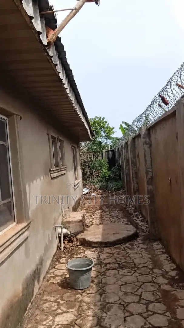 3bdrm Bungalow in Oke-Ogbo, Ile-Ife for sale in Ife
