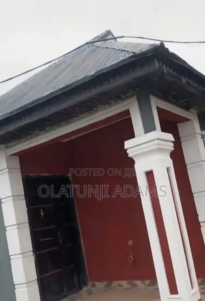 7bdrm Block of Flats in Ogo Oluwa, Osogbo for sale in Osogbo