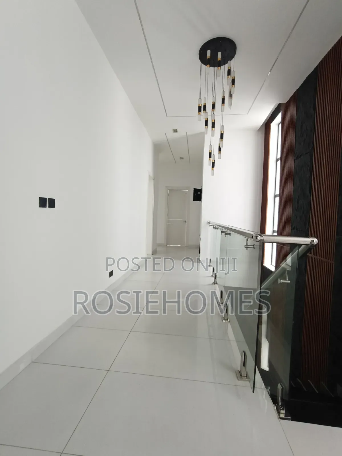 5bdrm Duplex in Deffodil Estate, Chevron for sale in Chevron