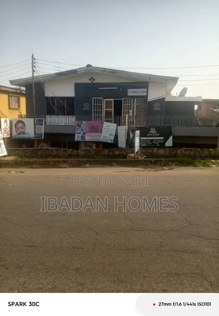Roadside Commercial Property in Ibadan