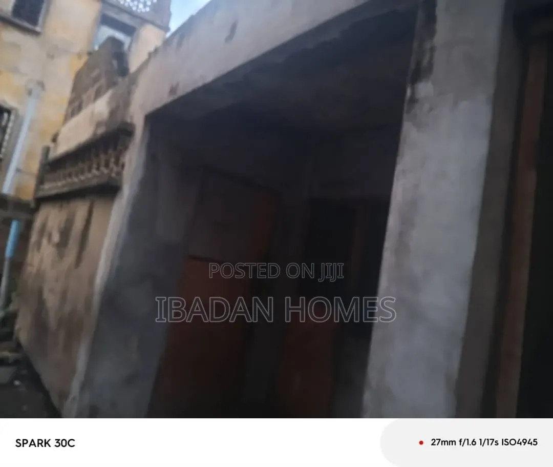 Roadside Commercial Property in Ibadan