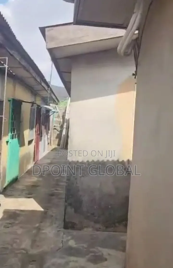 7bdrm Bungalow in Not Estate, Ipaja / Ipaja for sale in Ipaja / Ipaja