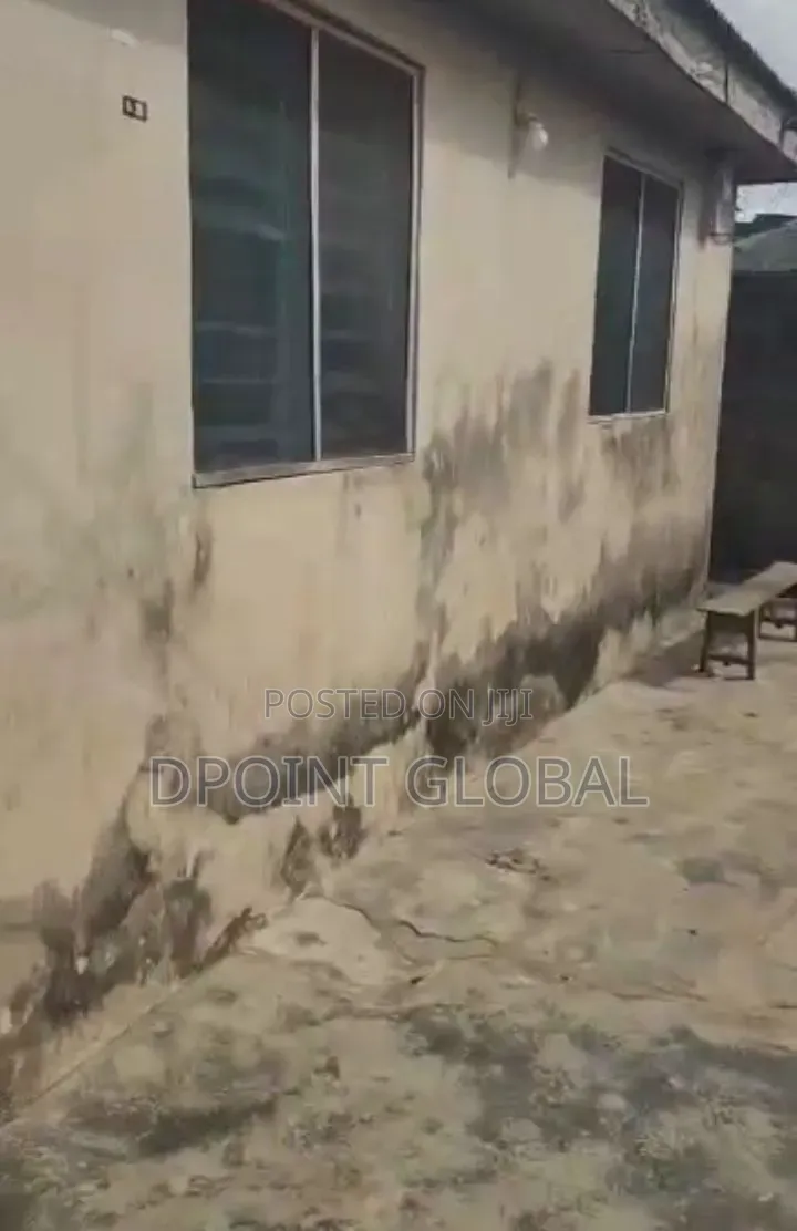 7bdrm Bungalow in Not Estate, Ipaja / Ipaja for sale in Ipaja / Ipaja