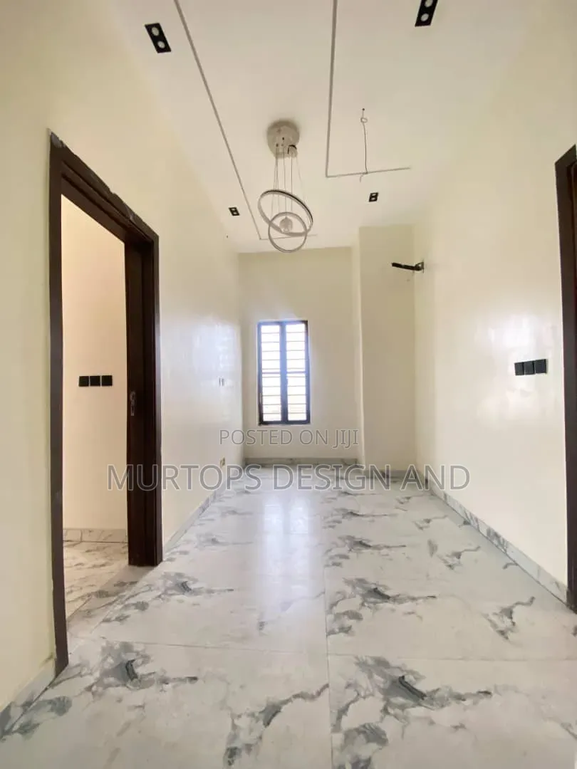 4bdrm Duplex in Lekki Phase 2 for sale in Lekki Phase 2