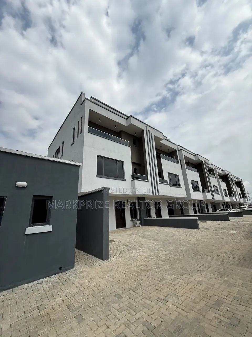 4bdrm Duplex in Ogudu Gra Phase 1 for sale in Ogudu GRA