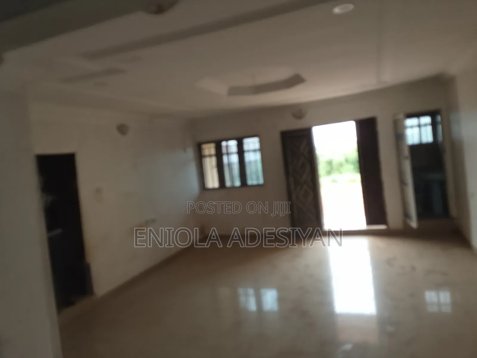 3bdrm Block of Flats in Ups, Igbogbo for rent in Igbogbo