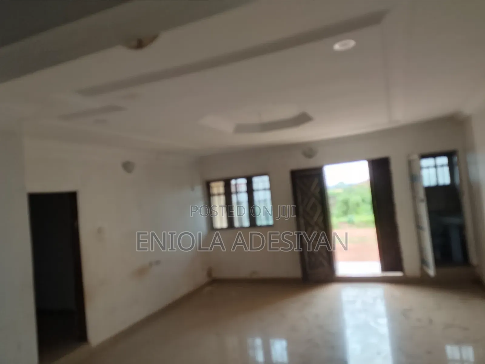 3bdrm Block of Flats in Ups, Igbogbo for rent in Igbogbo