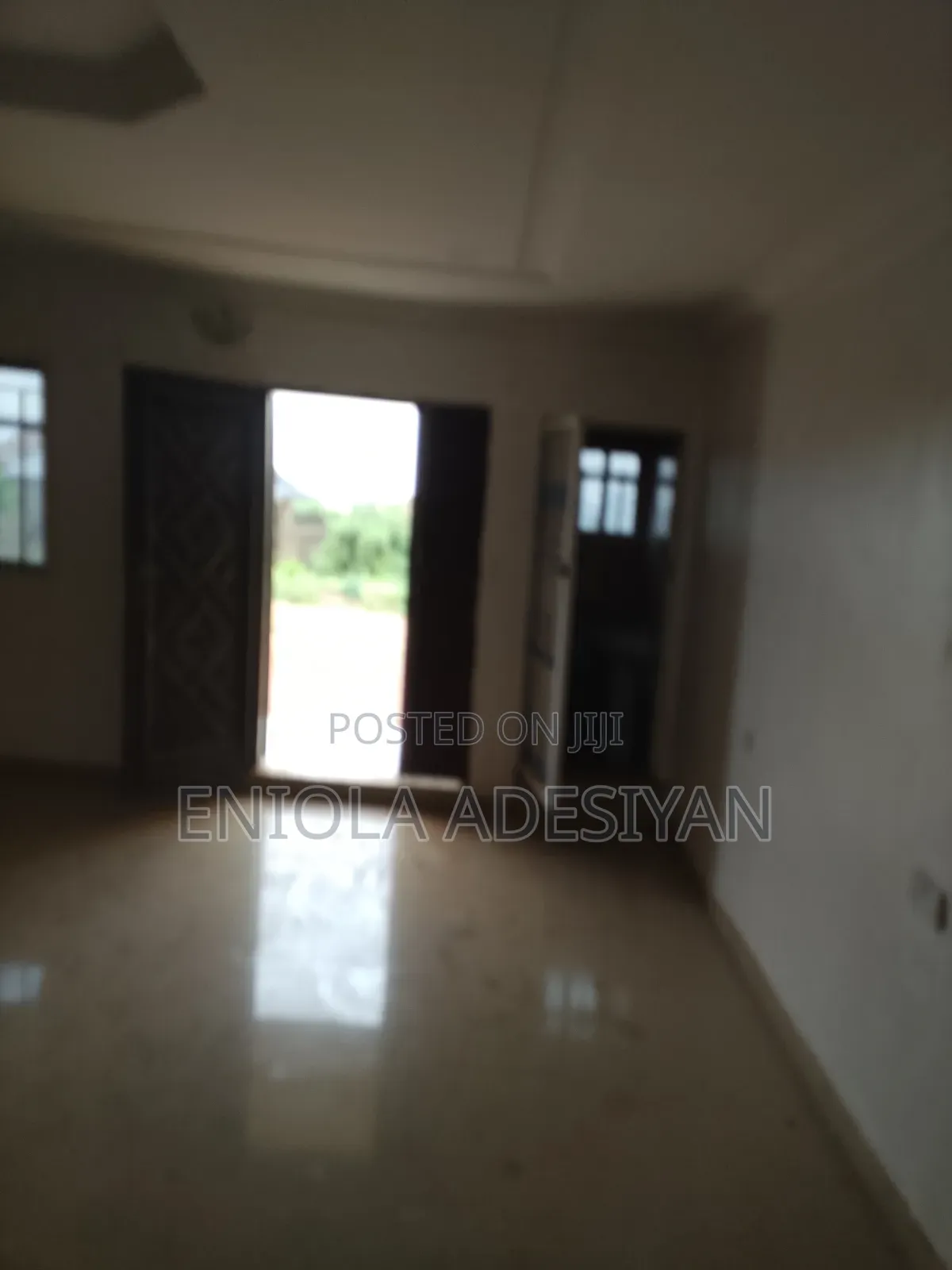 3bdrm Block of Flats in Ups, Igbogbo for rent in Igbogbo