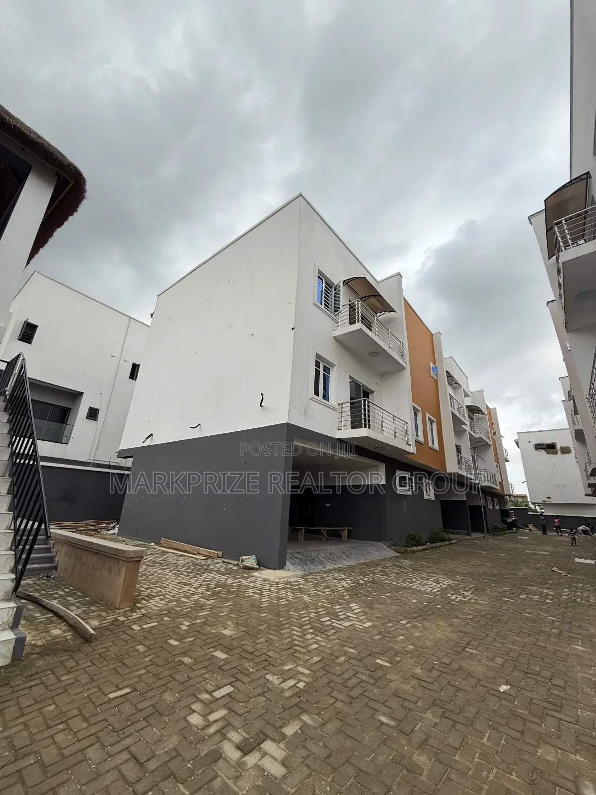 4bdrm Duplex in Ogudu Gra 2 for sale in Ogudu GRA