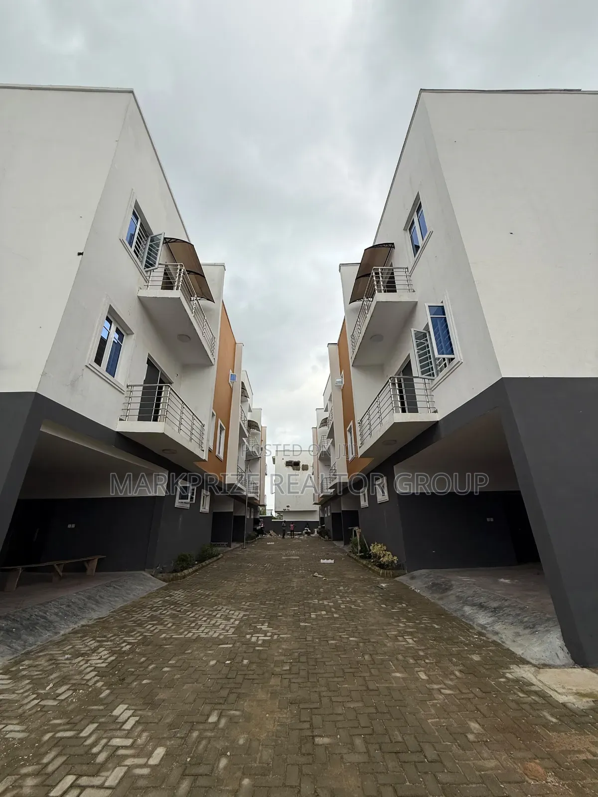 4bdrm Duplex in Ogudu Gra 2 for sale in Ogudu GRA