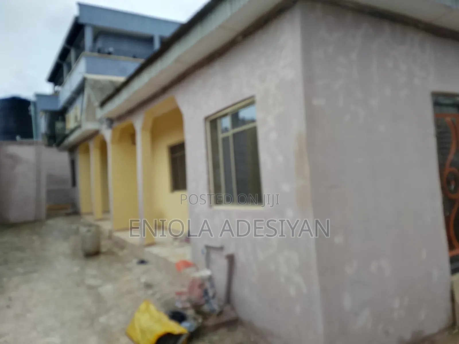 1bdrm Block of Flats in Igbolomu, Agric for rent in Agric