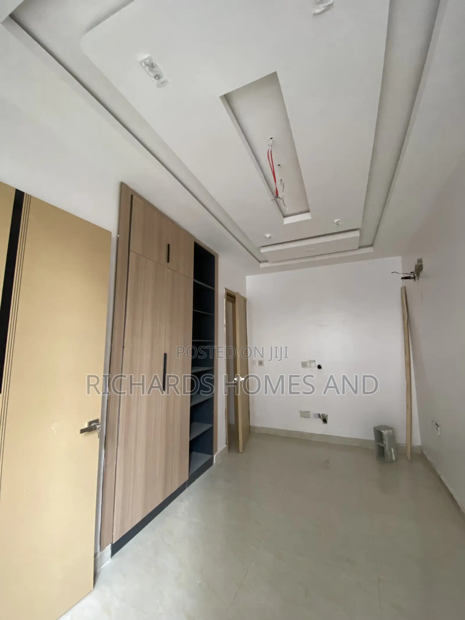 4bdrm Duplex in Lekki Phase 1 for sale in Lekki Phase 1
