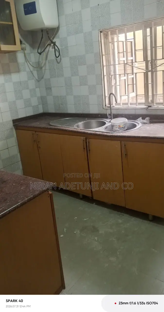 3bdrm Block of Flats in Wuse 2 for rent in Wuse 2