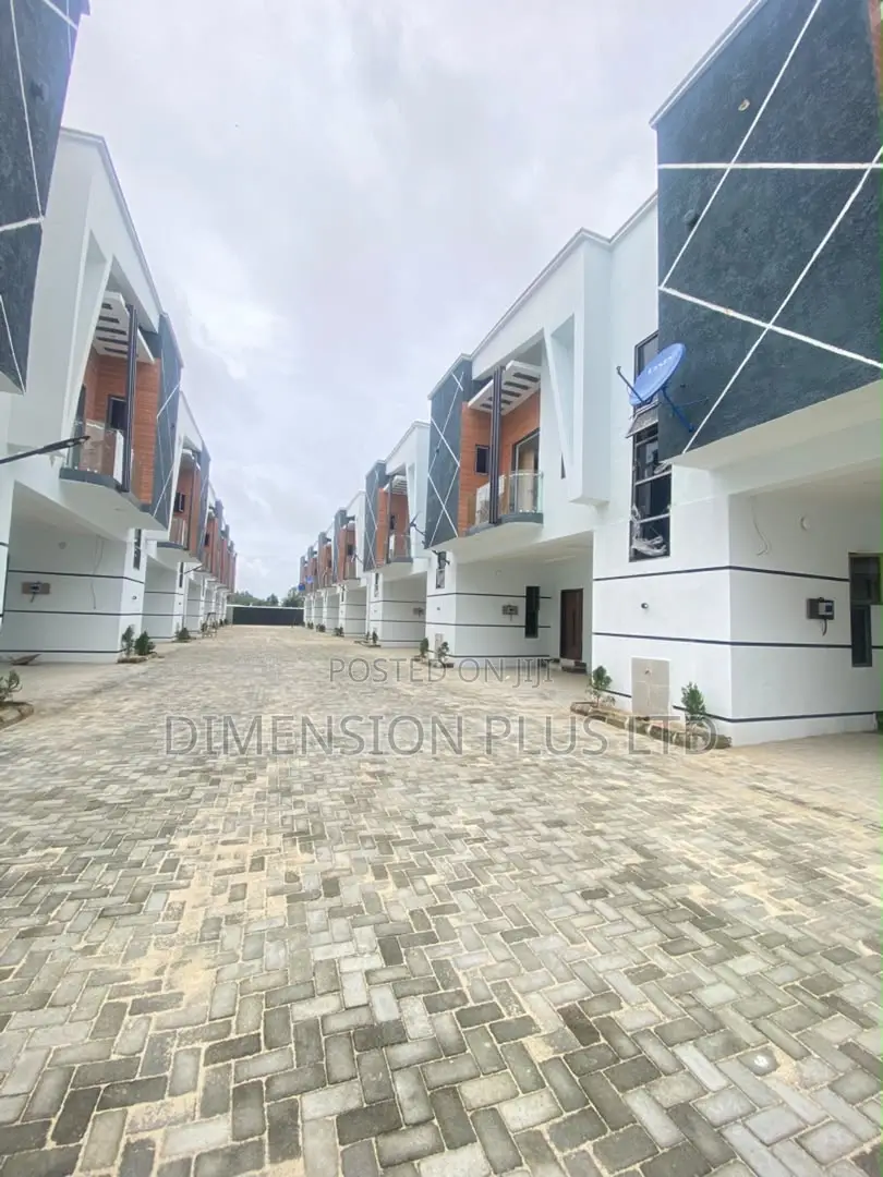 4bdrm Duplex in Lekki for sale in Lekki