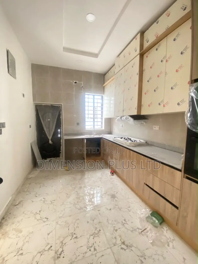 4bdrm Duplex in Lekki for sale in Lekki