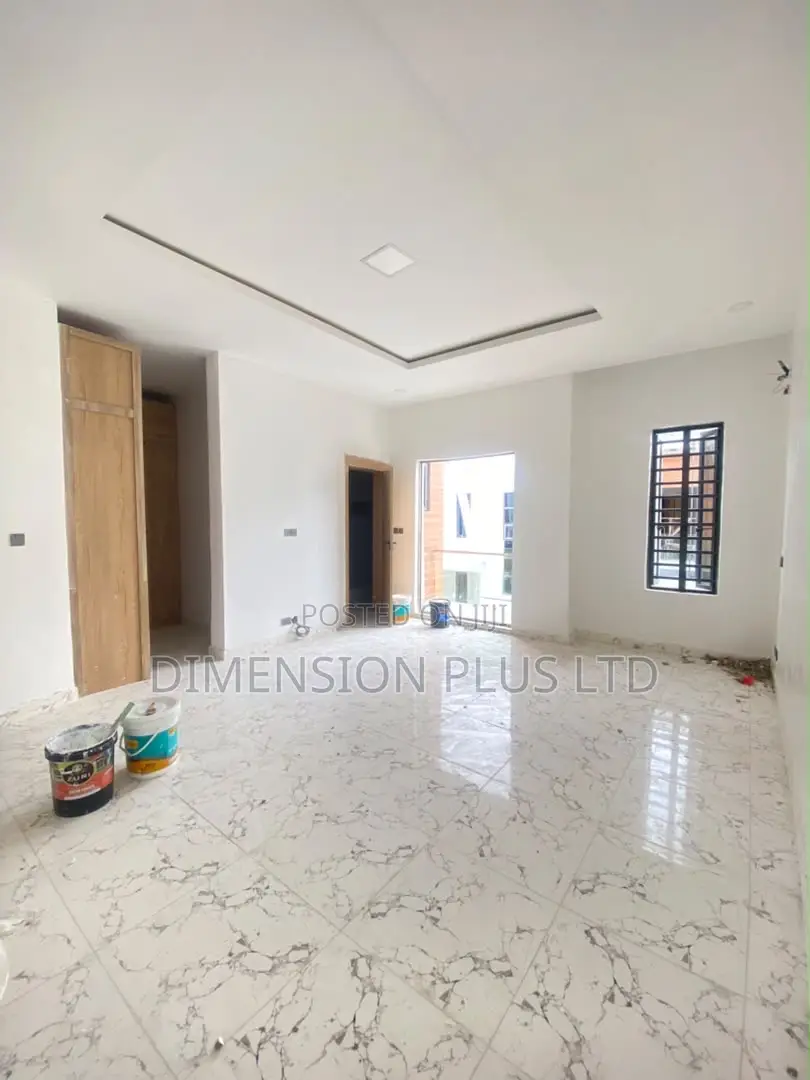 4bdrm Duplex in Lekki for sale in Lekki