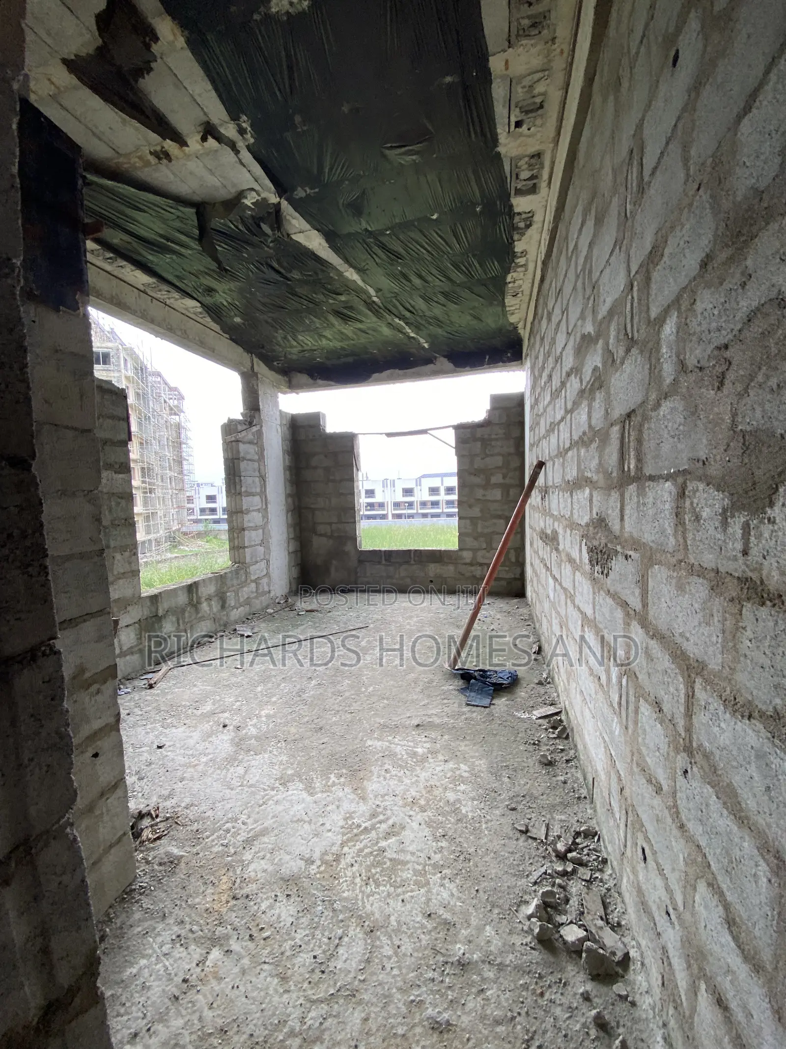 1bdrm Apartment in Lekki Phase 1 for sale in Lekki Phase 1