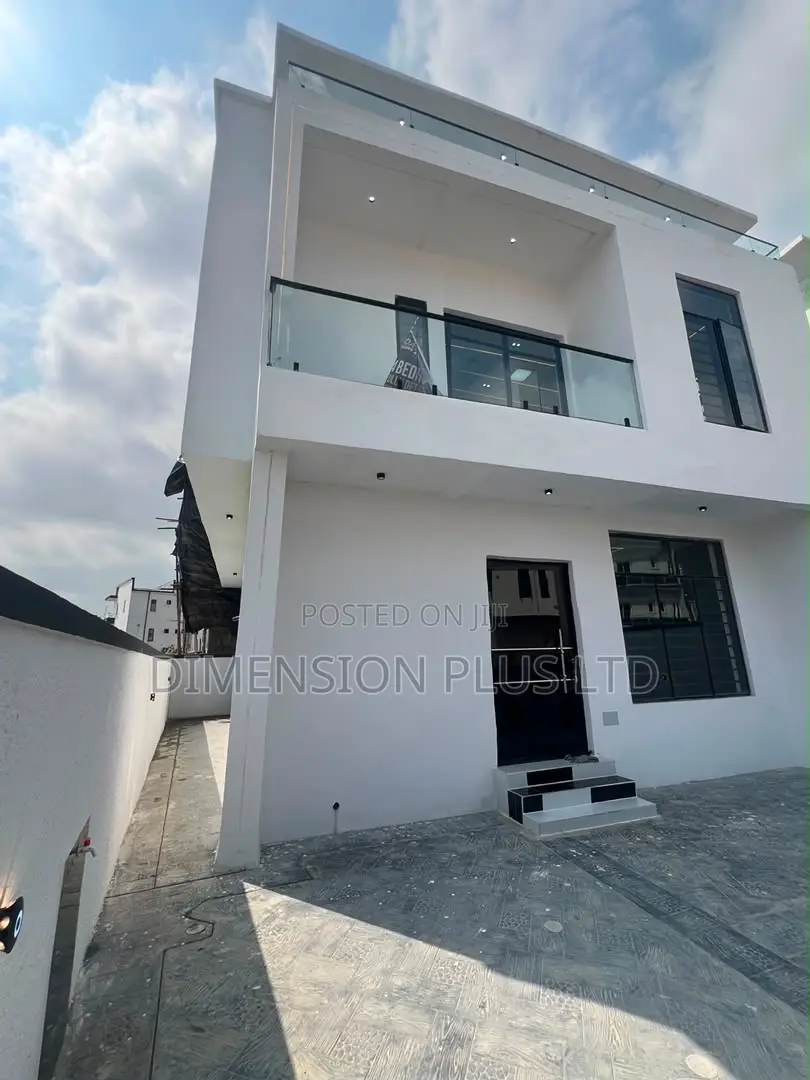 4bdrm Duplex in Sangotedo for sale in Sangotedo