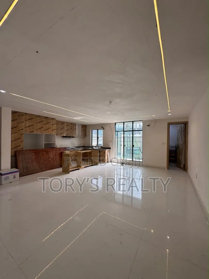 2bdrm Apartment in Victoria Island Extension for sale in Victoria Island Extension