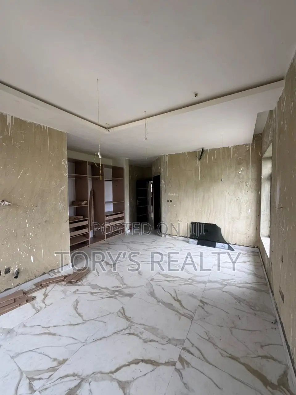 3bdrm Penthouse in Osapa london for sale in Osapa london