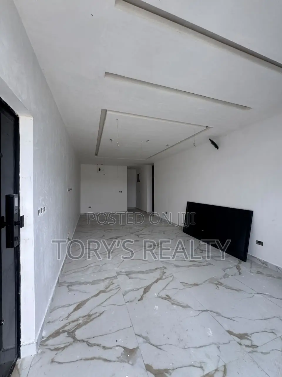 3bdrm Penthouse in Osapa london for sale in Osapa london