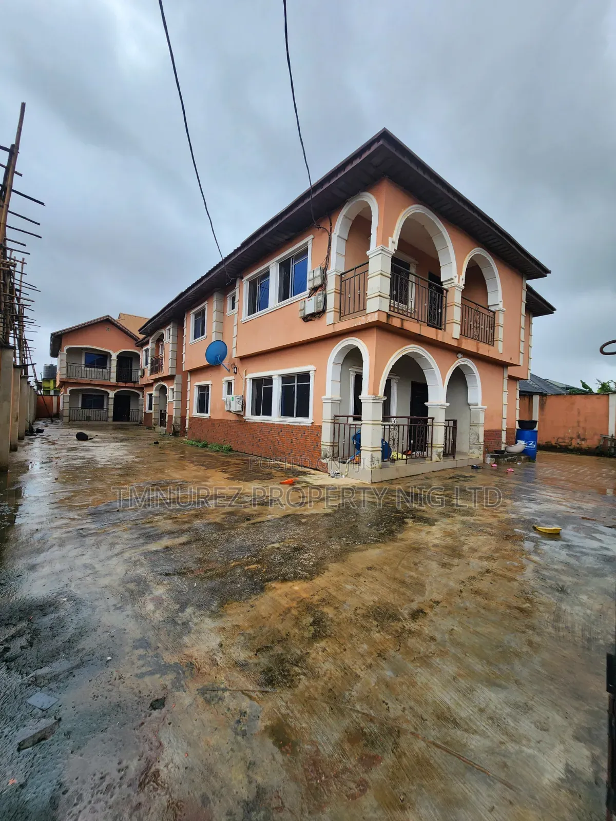 20bdrm Apartment in Ijede / Ikorodu for sale in Ijede / Ikorodu