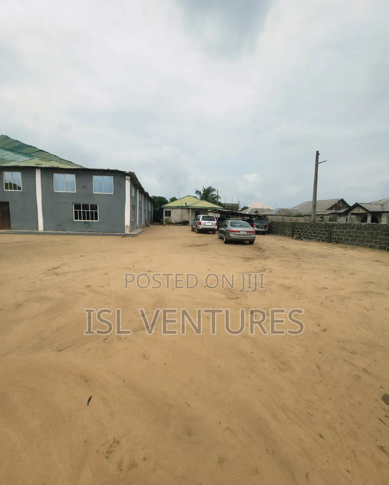 4plots Plus Land With Buildings for Sale in Aradagun