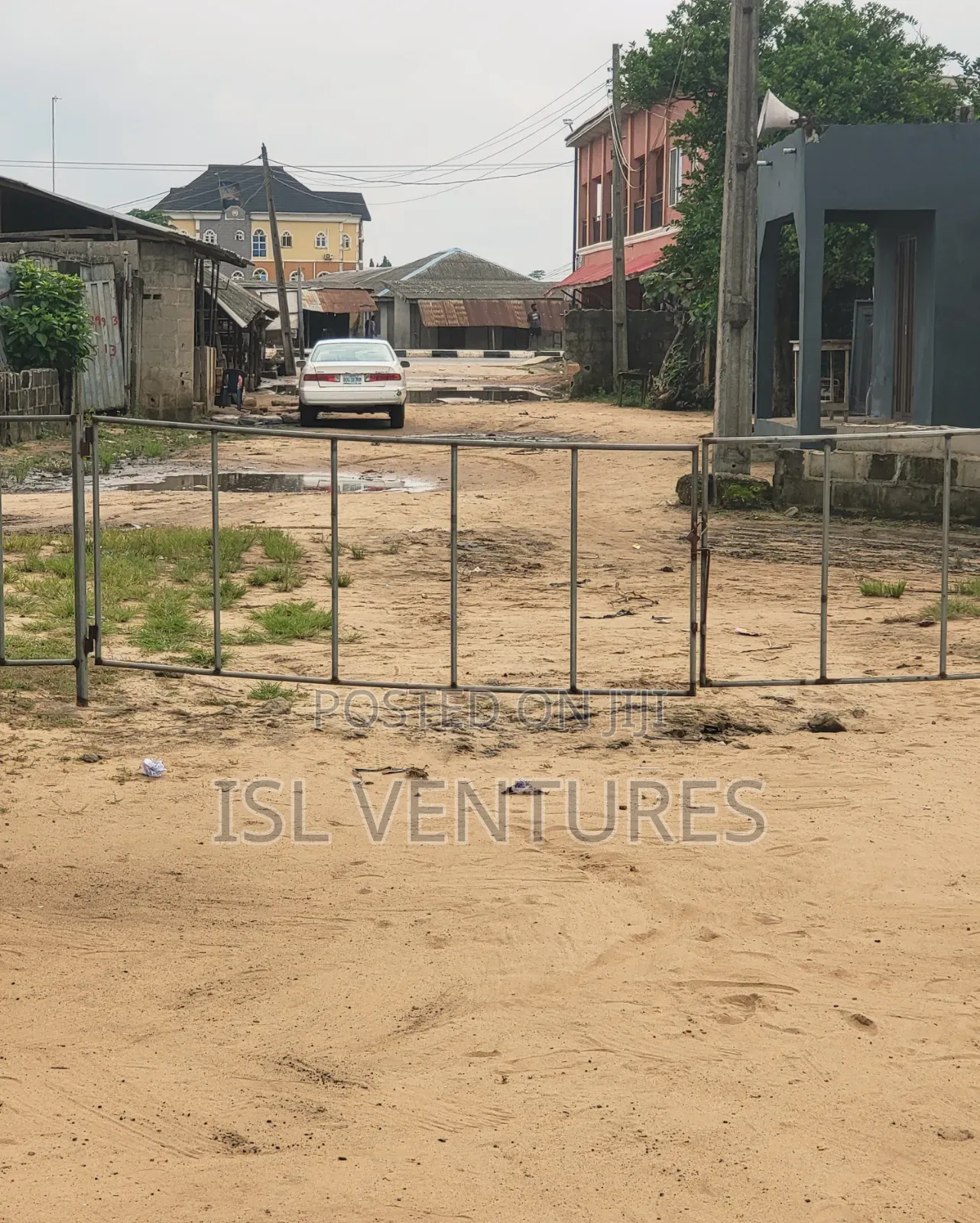 4plots Plus Land With Buildings for Sale in Aradagun