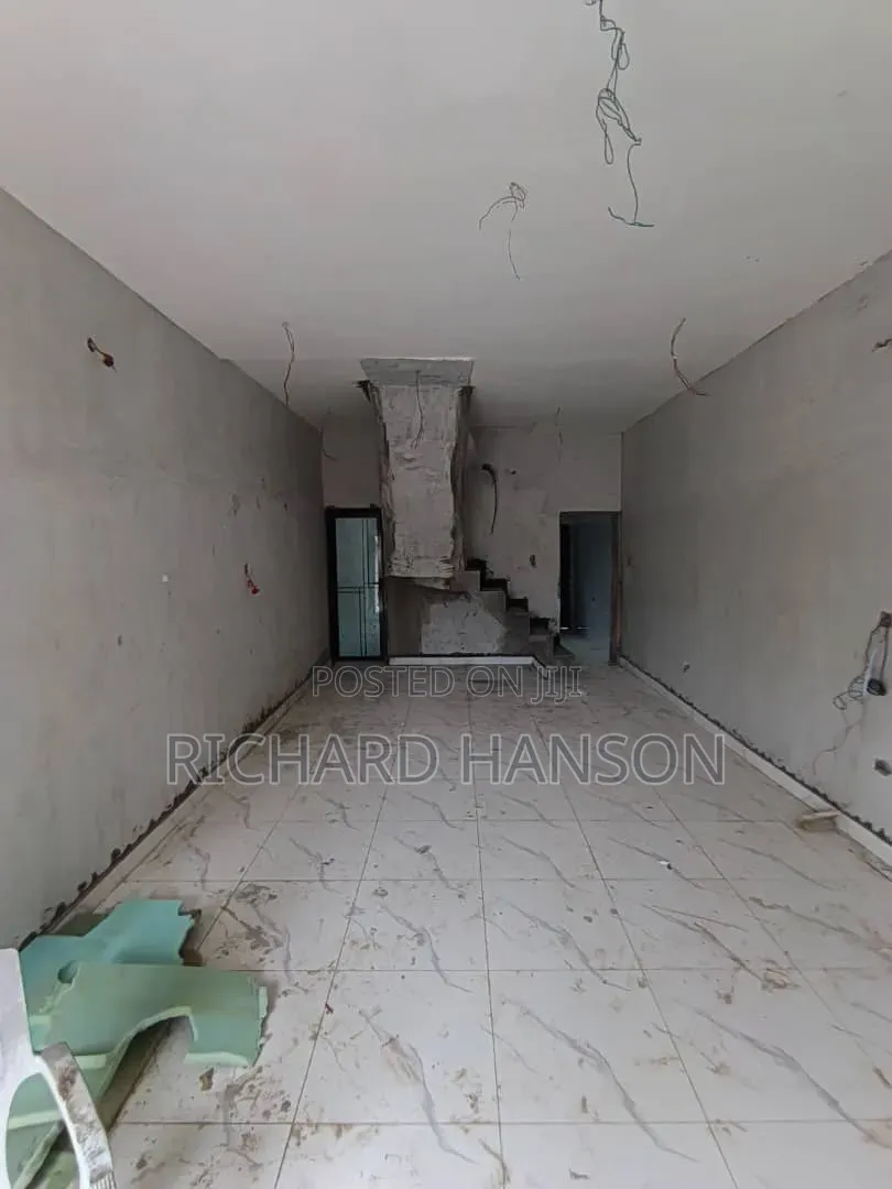 2bdrm Duplex in Blenco/Shoprite, Sangotedo for sale in Sangotedo