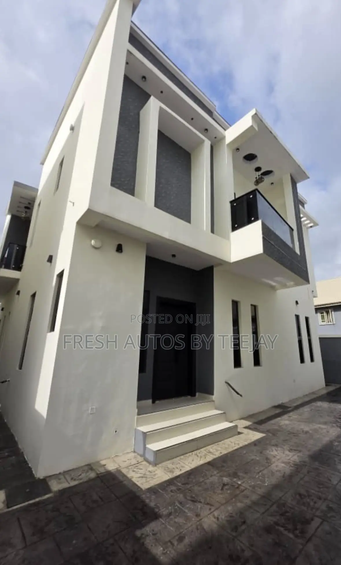 5bdrm Duplex in Omole Phase2 Estate for sale in Omole Phase 2