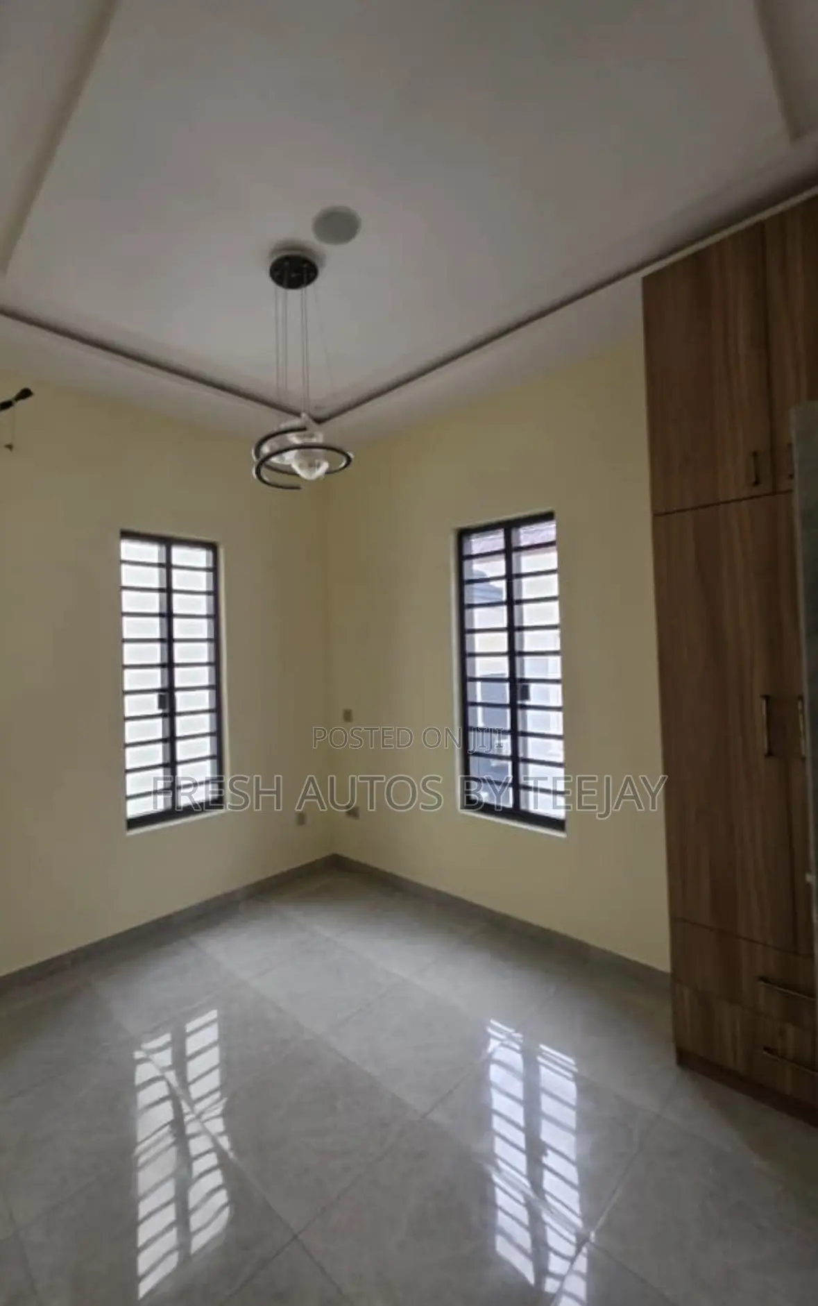 5bdrm Duplex in Omole Phase2 Estate for sale in Omole Phase 2