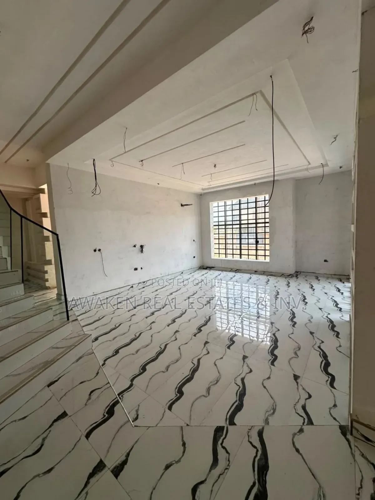 4bdrm Duplex in Central Business District for sale in Central Business District