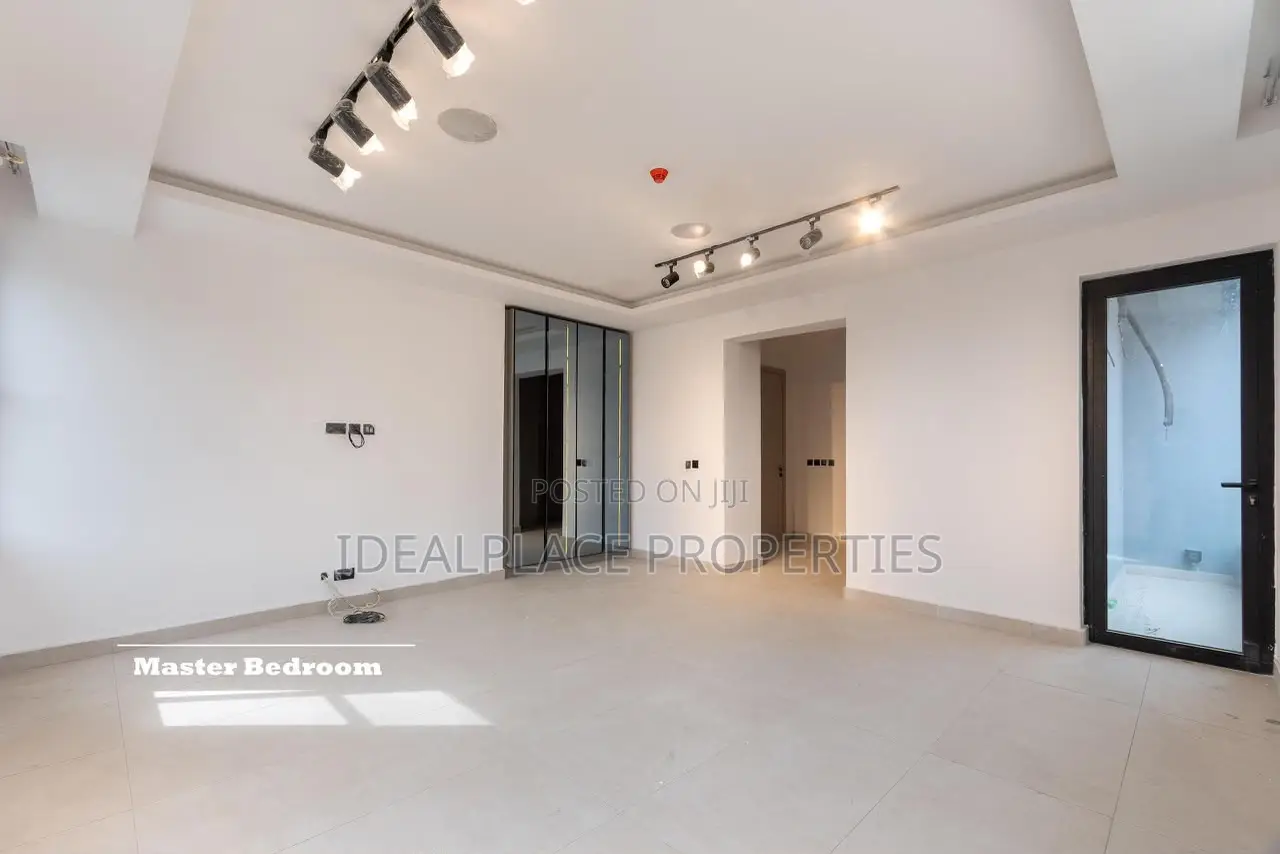 4bdrm Maisonette in Banana Island for sale in Banana Island