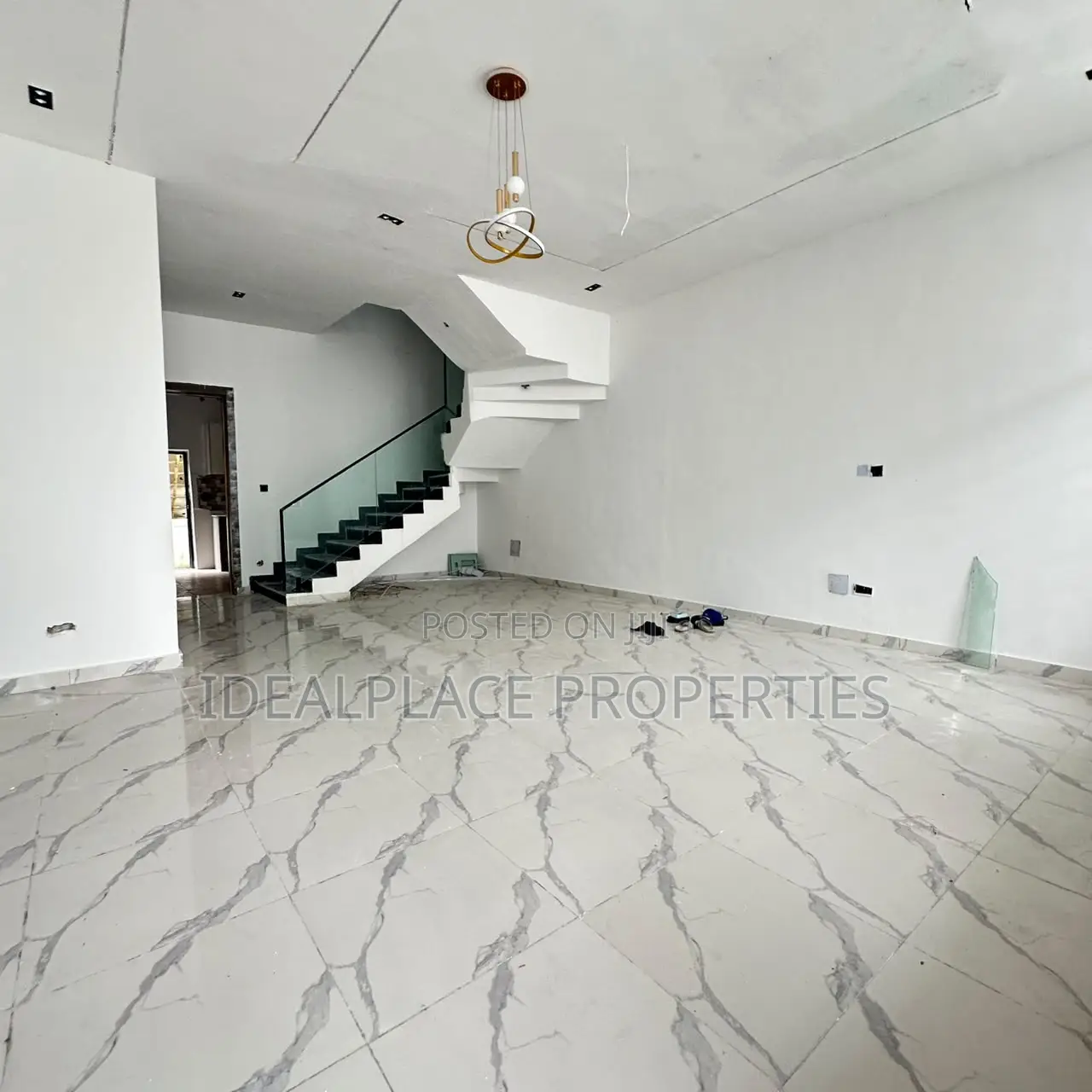 4bdrm Duplex in Sangotedo for sale in Sangotedo