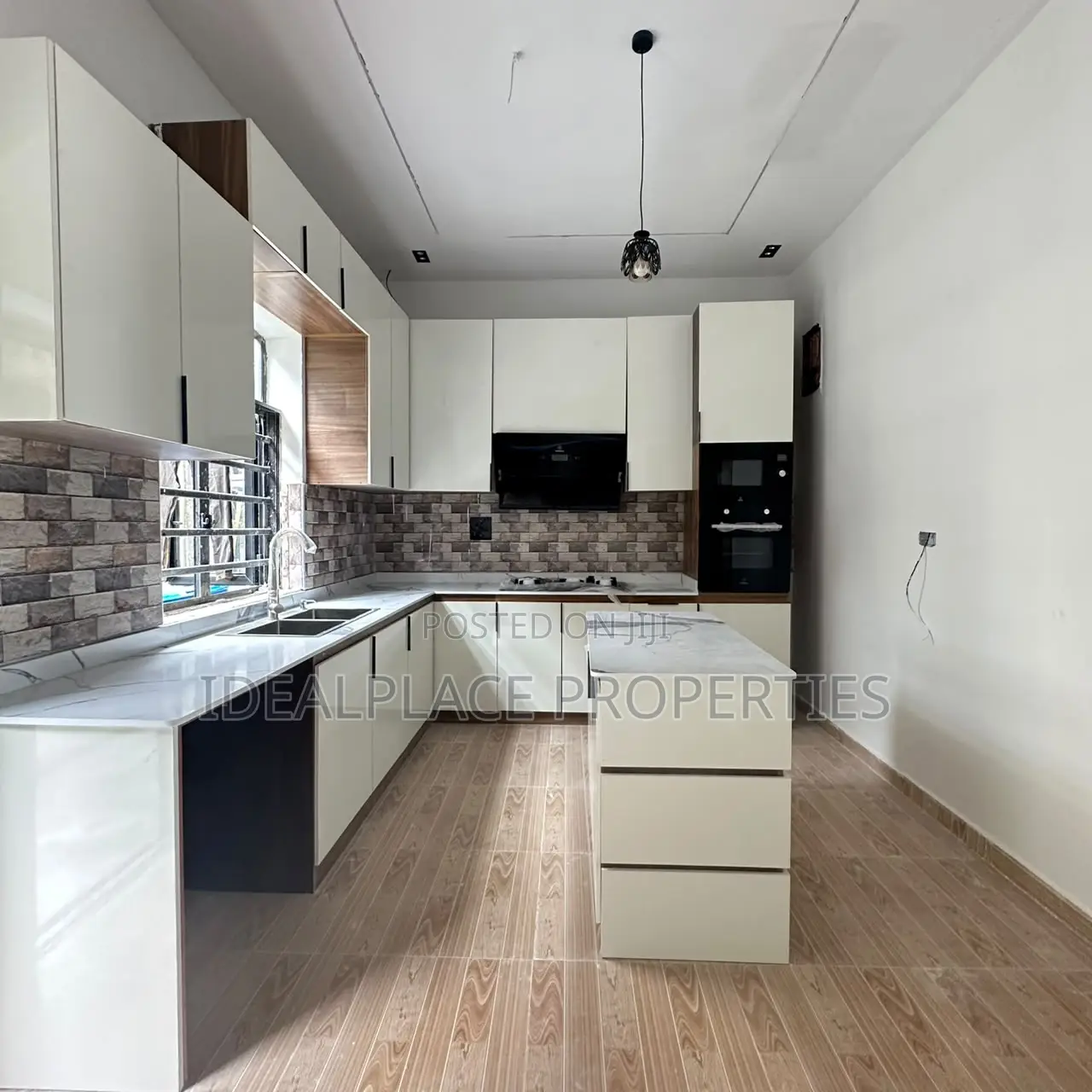 4bdrm Duplex in Sangotedo for sale in Sangotedo