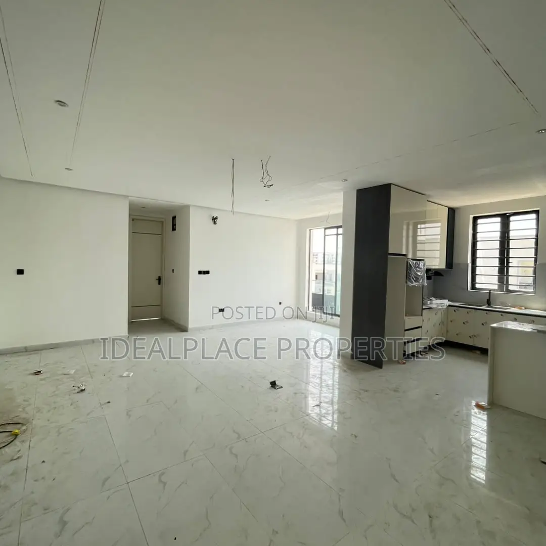 2bdrm Apartment in Lekki Phase 1 for sale in Lekki Phase 1
