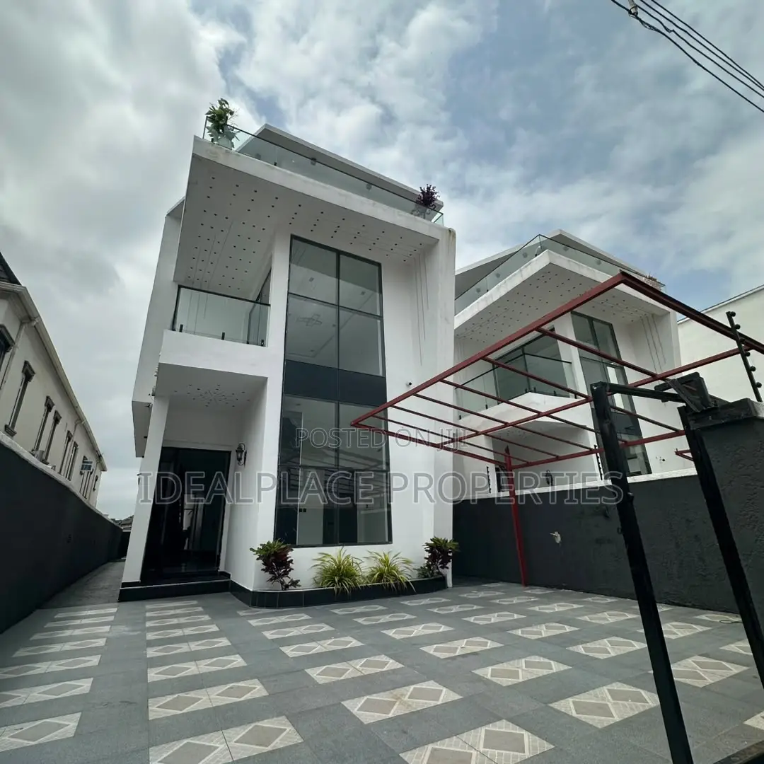 5bdrm Duplex in Sangotedo for sale in Sangotedo