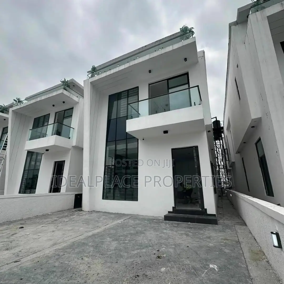 5bdrm Duplex in Sangotedo for sale in Sangotedo