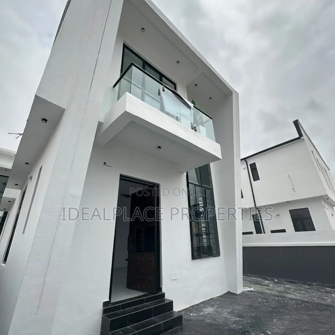 5bdrm Duplex in Sangotedo for sale in Sangotedo