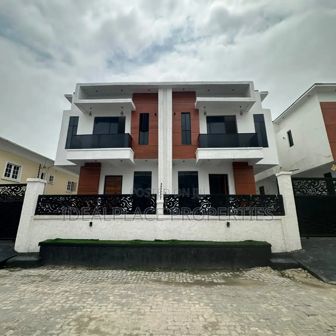 4bdrm Duplex in Sangotedo for sale in Sangotedo