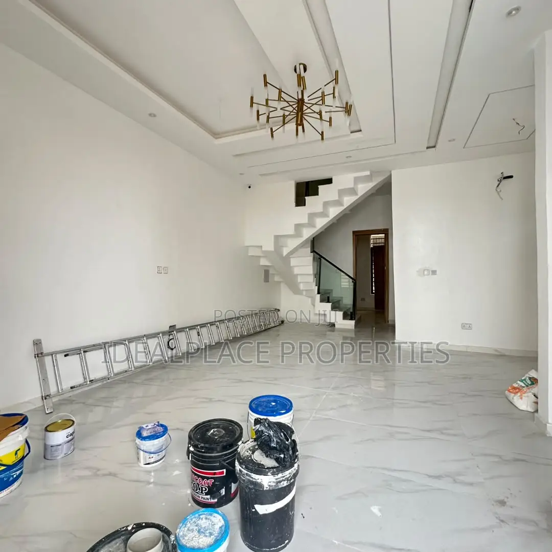 4bdrm Duplex in Sangotedo for sale in Sangotedo