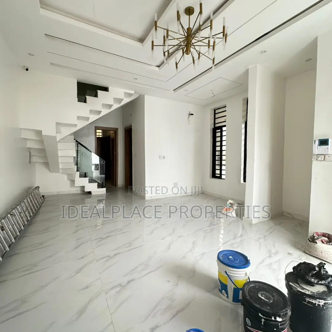 4bdrm Duplex in Sangotedo for sale in Sangotedo