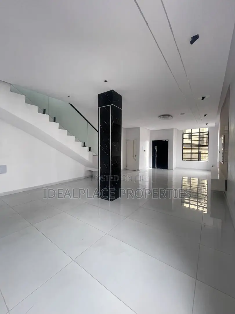3bdrm Duplex in Sangotedo for sale in Sangotedo